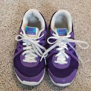 Girls size 4 Nike tennis shoes